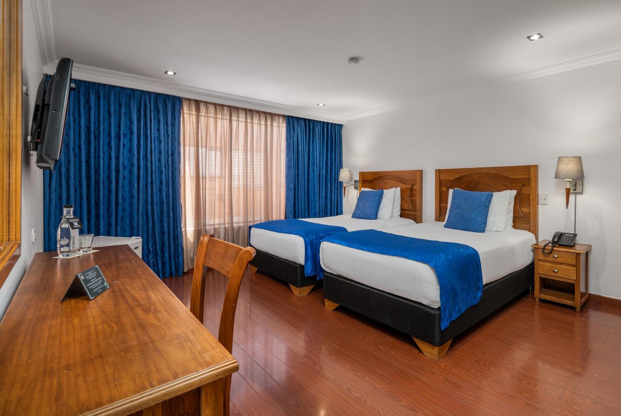 Hotel Egina Bogotá Zewnętrze zdjęcie