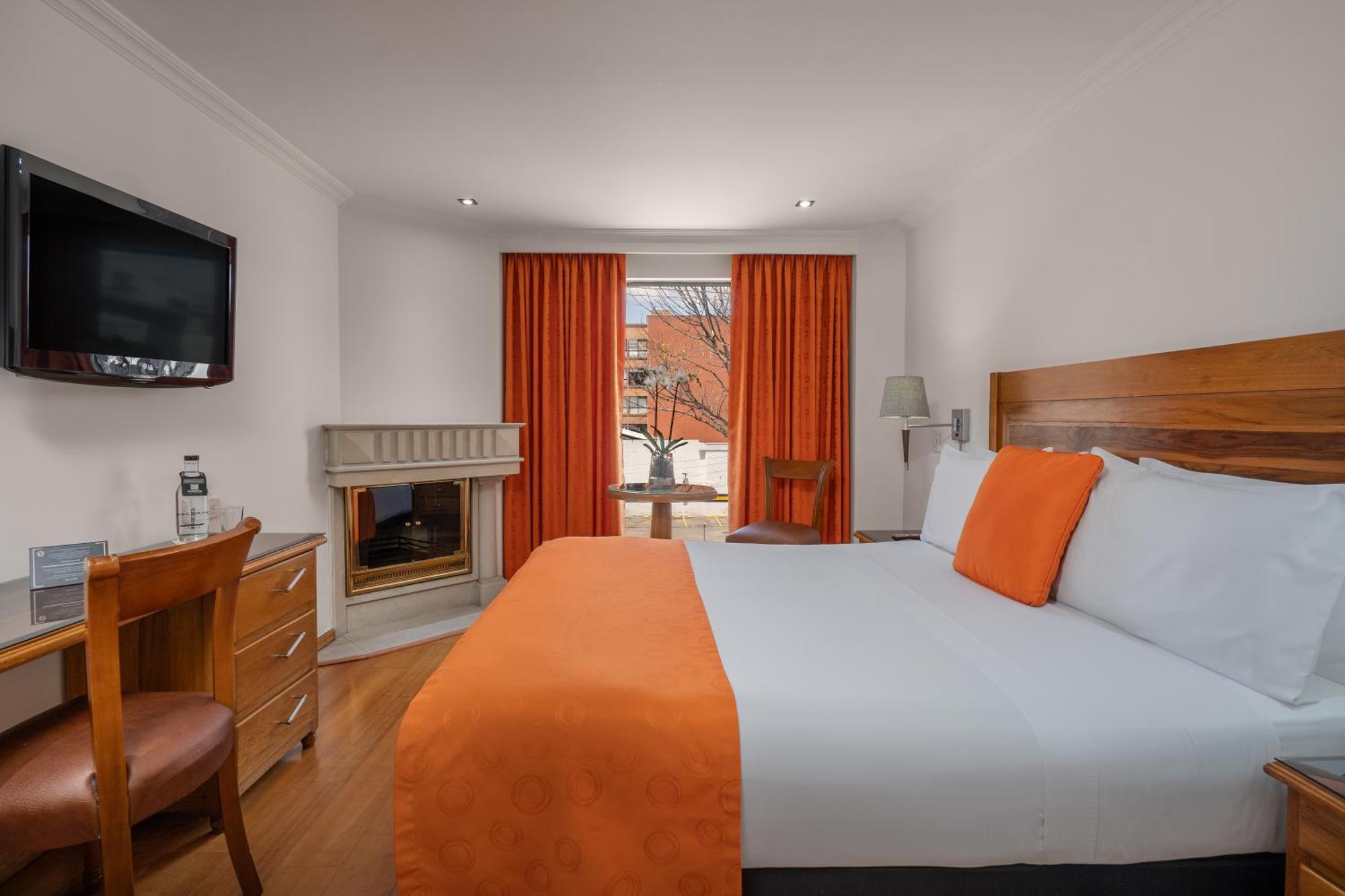 Hotel Egina Bogotá Zewnętrze zdjęcie