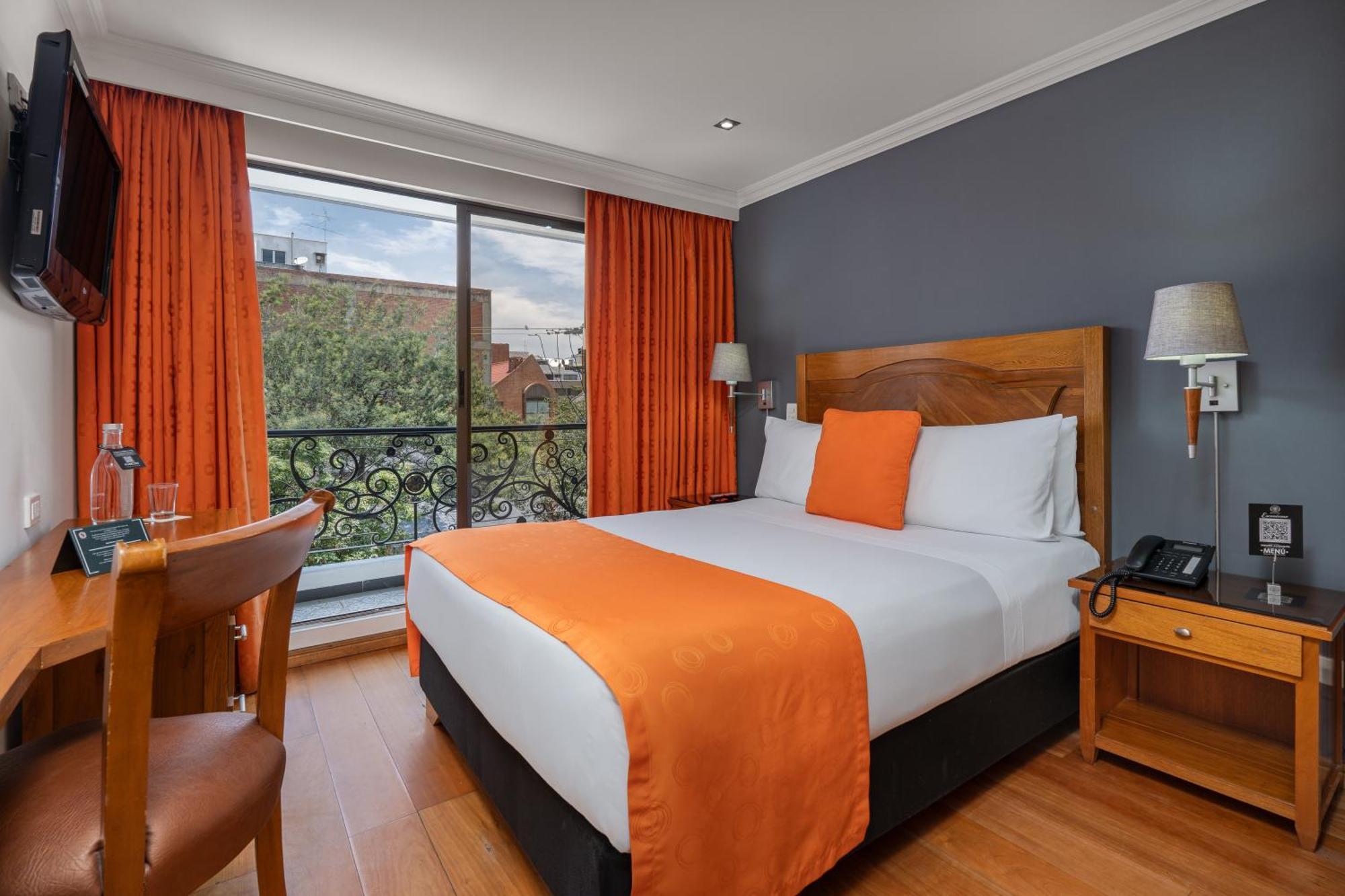 Hotel Egina Bogotá Zewnętrze zdjęcie