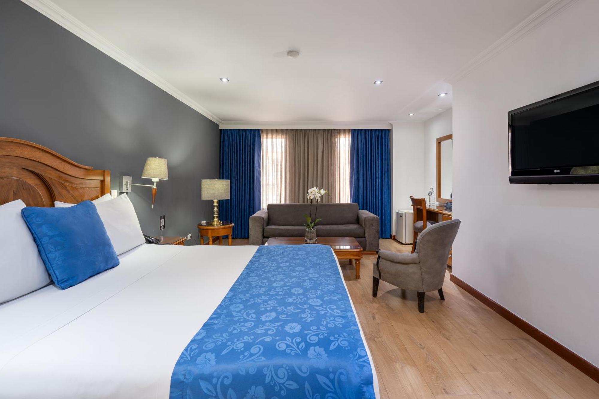 Hotel Egina Bogotá Zewnętrze zdjęcie