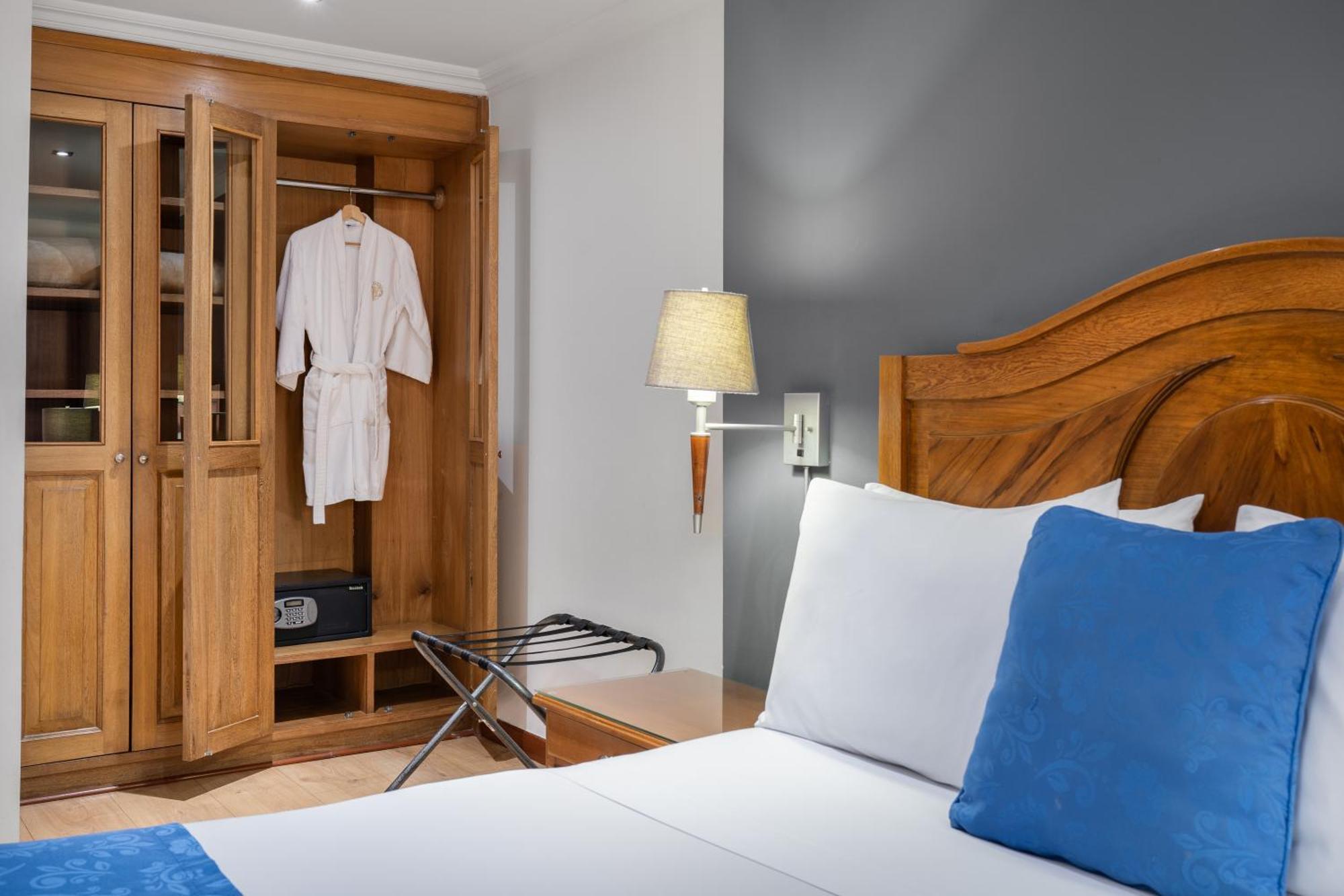 Hotel Egina Bogotá Zewnętrze zdjęcie